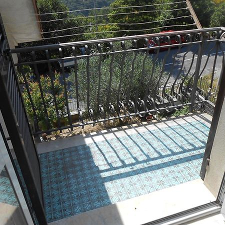 La Mansardina Apartment Vezzi Portio ภายนอก รูปภาพ